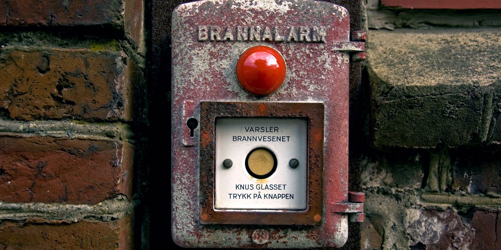 Сигнализация на Arduino: ультразвук, свет и зуммер