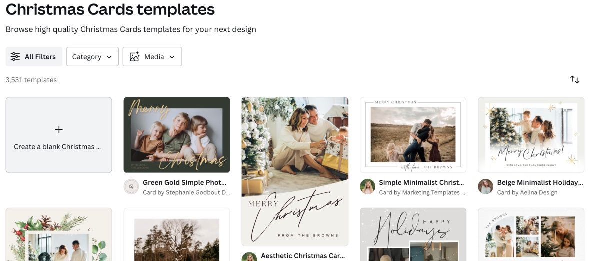 Выбор шаблона рождественской открытки в Canva