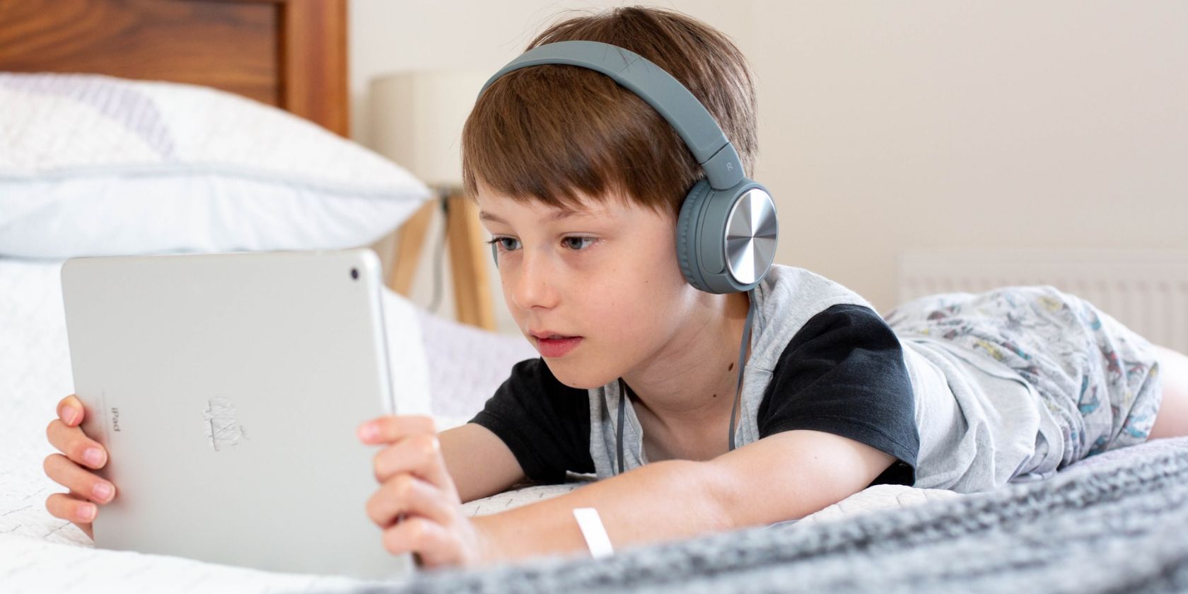 Изменение информации ребёнка в Messenger Kids