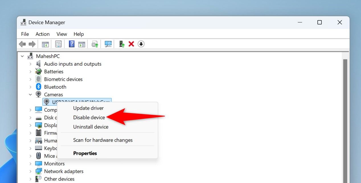 Выделена опция «Отключить устройство» для веб‑камеры в Диспетчере устройств