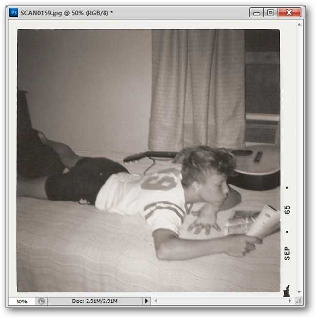 До и после: заметные царапины на исходнике и чистая фотография после ретуши