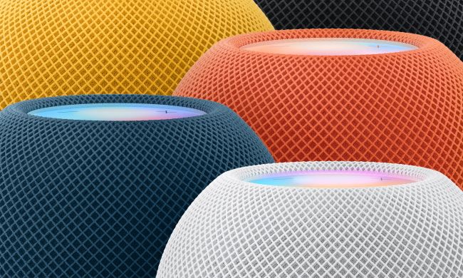 Несколько Apple HomePod разных цветов