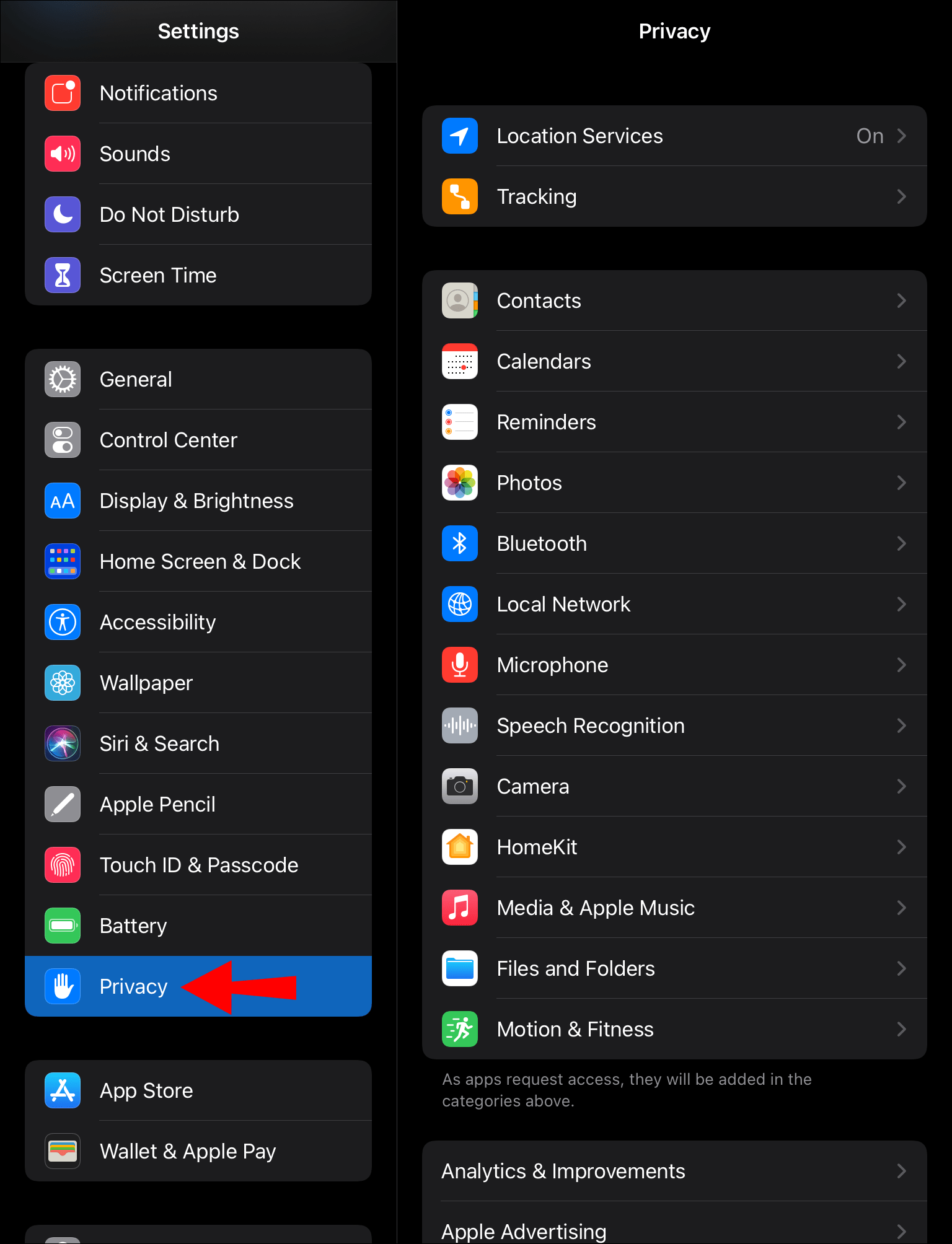 Переход в раздел Конфиденциальность в приложении Настройки