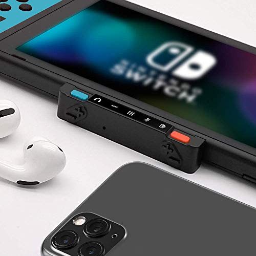 Bluetooth-адаптер HomeSpot Pro рядом с Nintendo Switch
