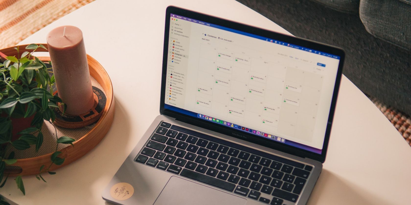 Трекер чтения и виртуальная полка в Notion