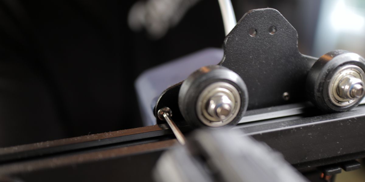 Removing hotend cover screws