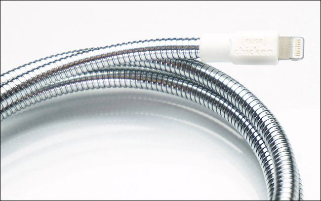 Прочный кабель Fuse Chicken Titan Plus с металлической оплёткой