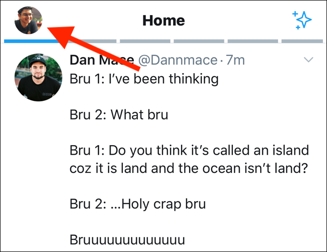 Иконка профиля в левом верхнем углу открывает боковое меню