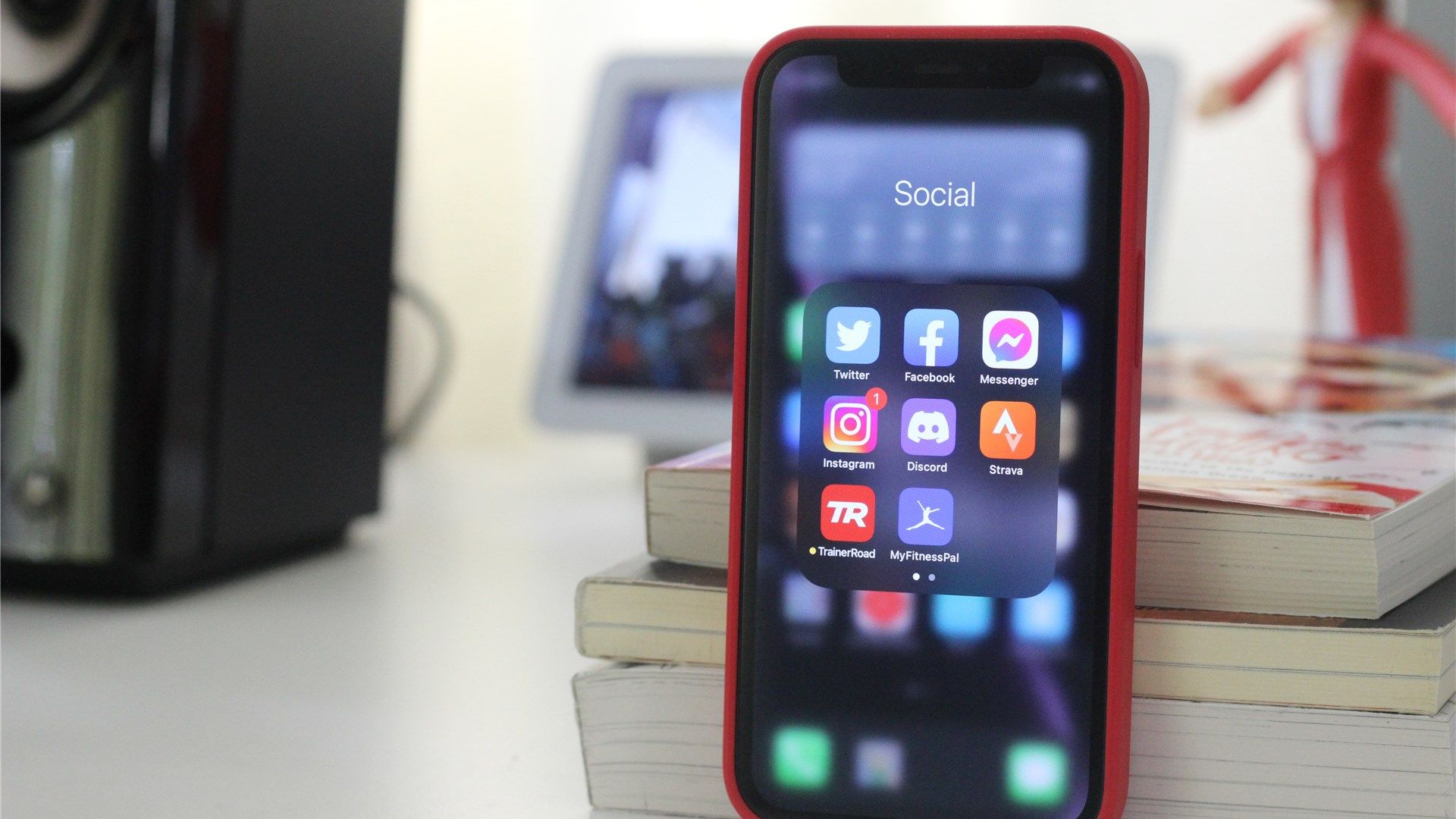 Как архивировать старые посты в соцсетях