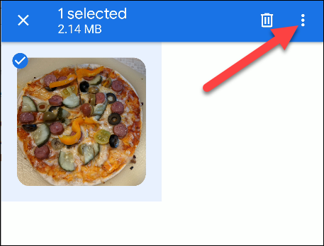Меню с тремя точками в правом верхнем углу экрана Files by Google