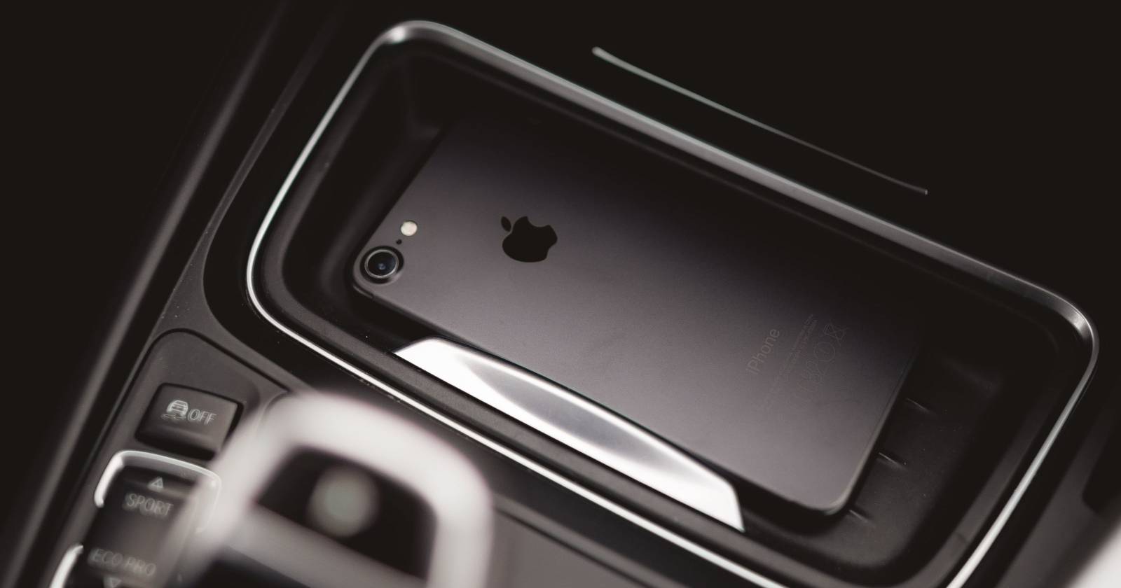 iPhone в автомобиле