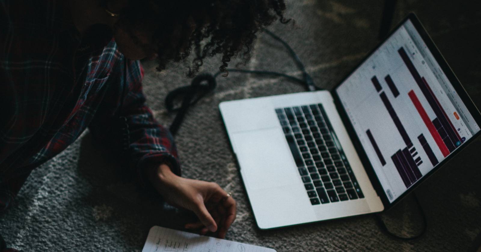 Воспроизведение и исследование звука в JES