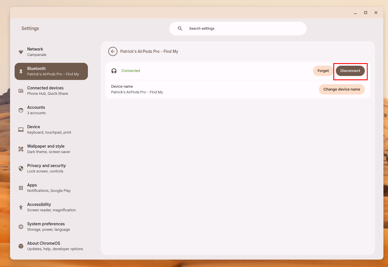 Страница управления подключёнными Bluetooth-устройствами на Chromebook с кнопкой 'Забыть'.