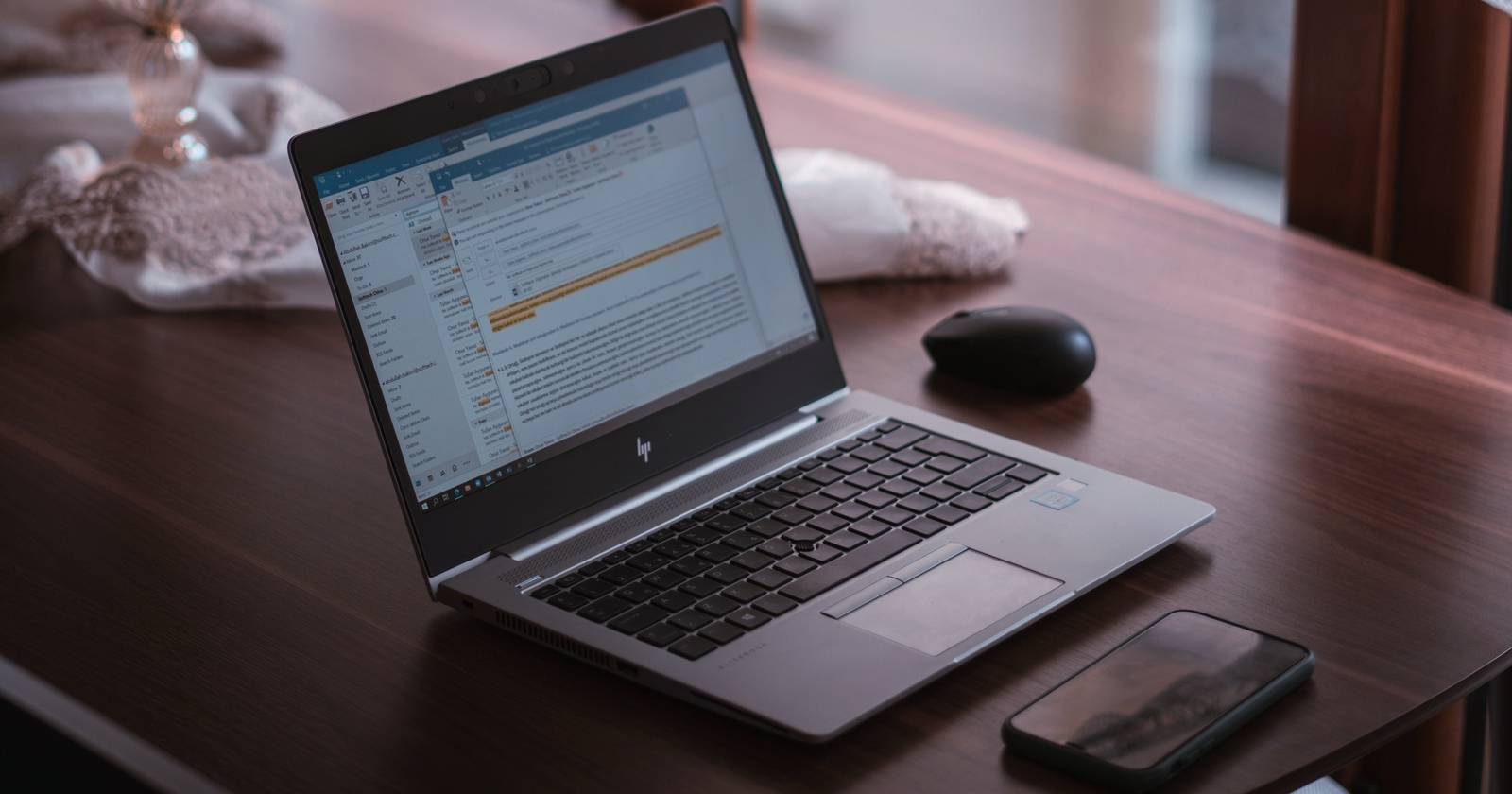 Письмо на ноутбуке