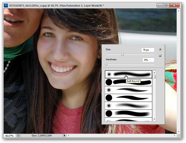 Инструмент Кисть (Brush) с мягкими краями, жёсткость 0%