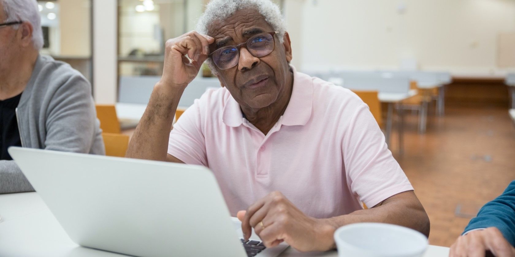 Как сделать ПК бабушки и дедушки удобнее