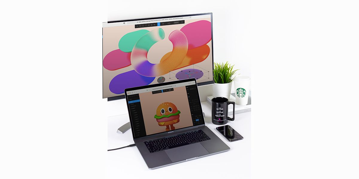 Макет с ноутбуком и экраном, усиленные блики и отражения.