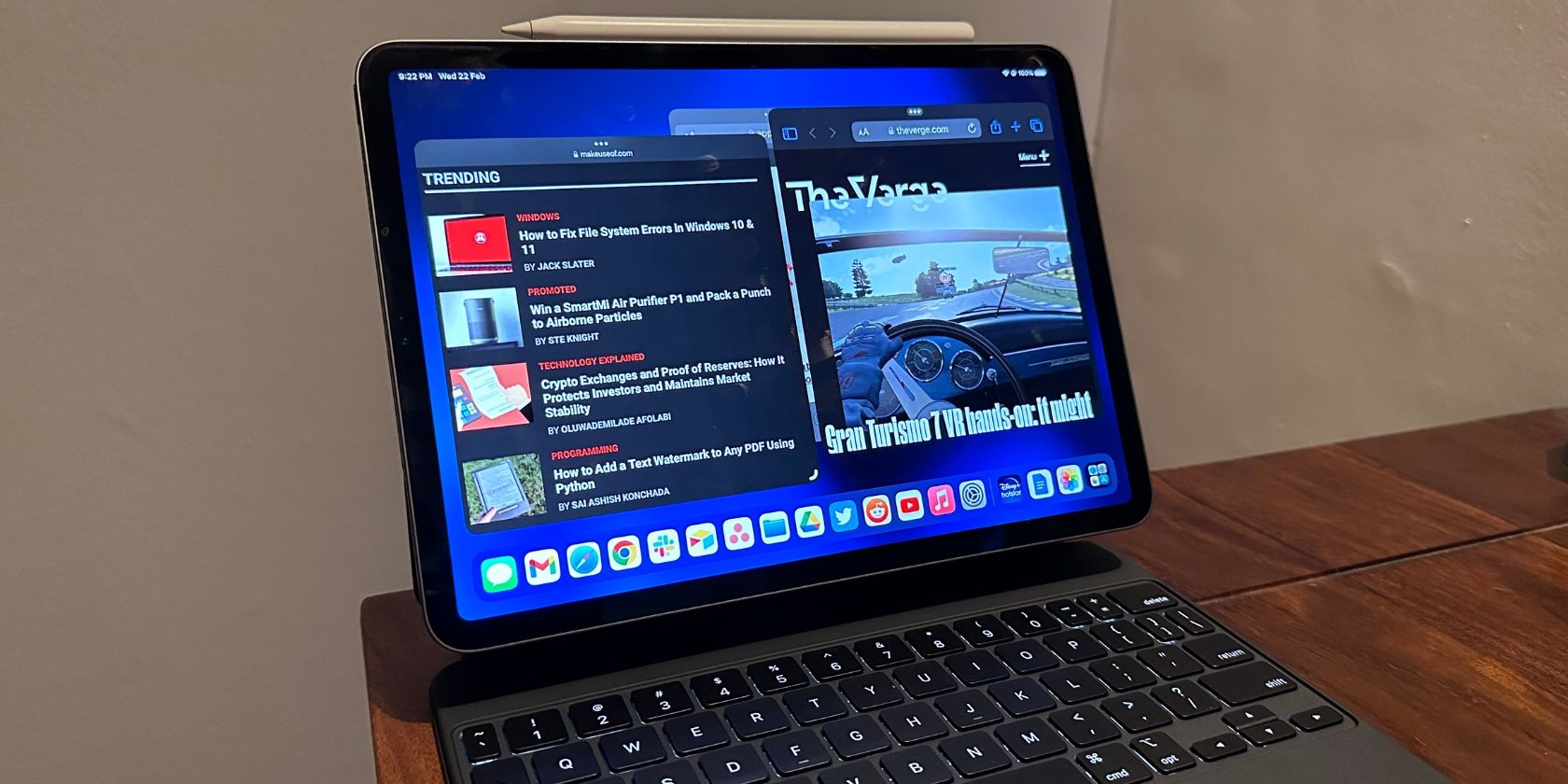 iPad Pro using Stage Manager while attached to Magic Keyboard