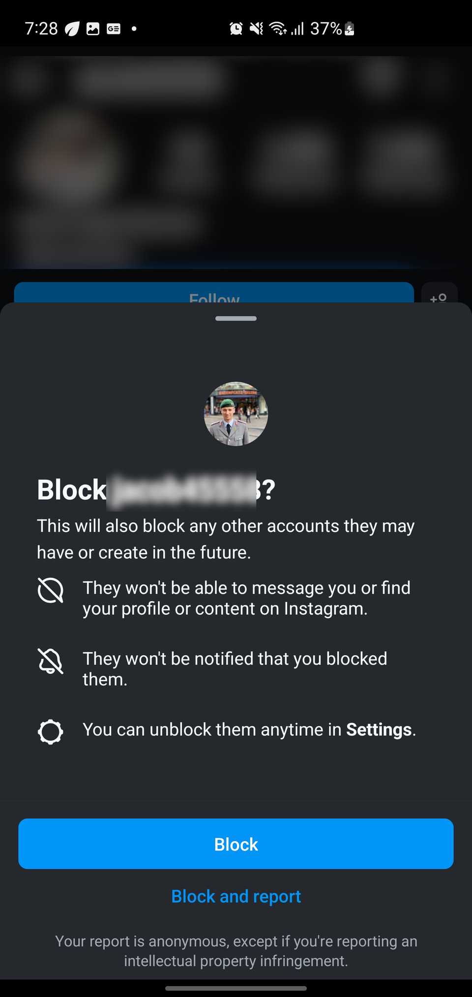 Кнопка подтверждения блокировки аккаунта в Instagram.