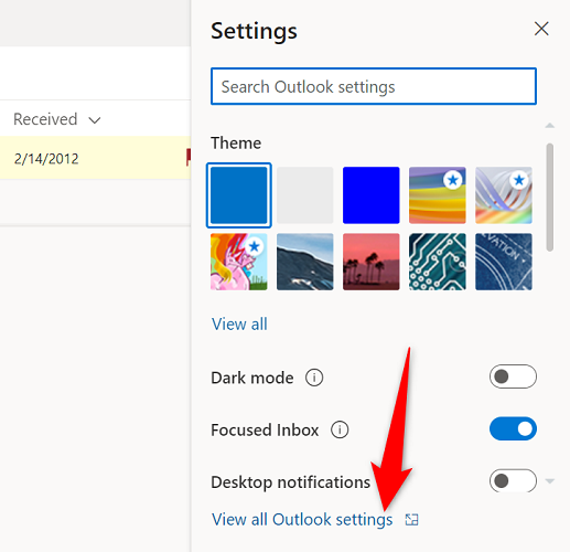 Выберите «Просмотреть все параметры Outlook» в меню