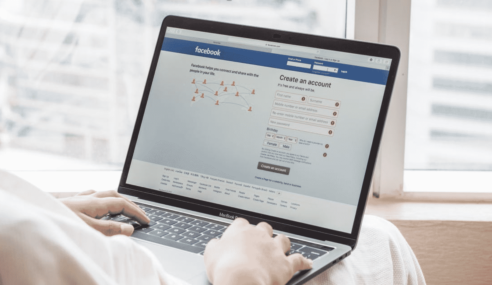 Как мгновенно взломать Facebook Messenger?