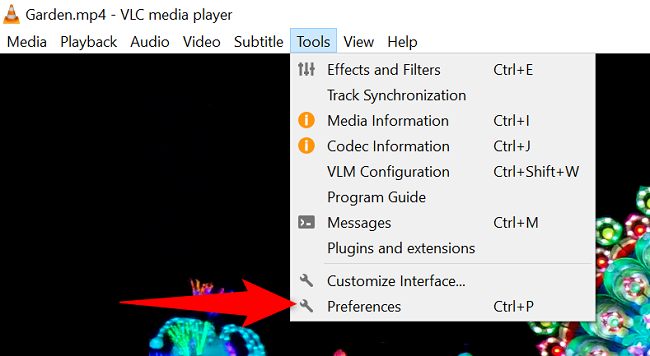Выберите Tools > Preferences в строке меню.