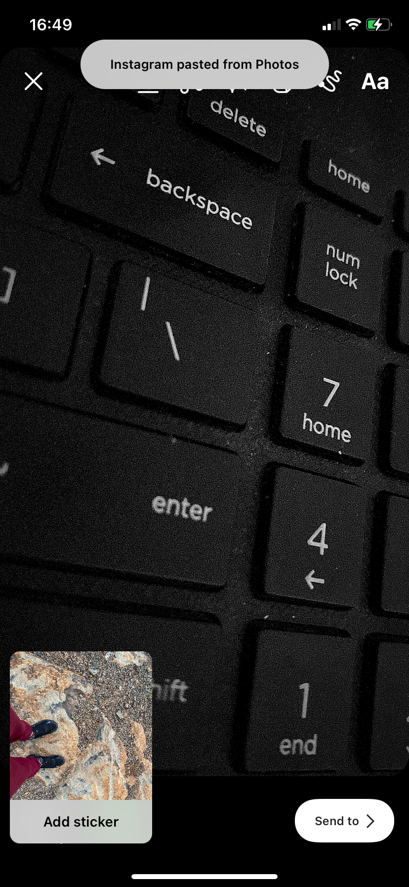 Всплывающее окно «Добавить наклейку» в Instagram Stories