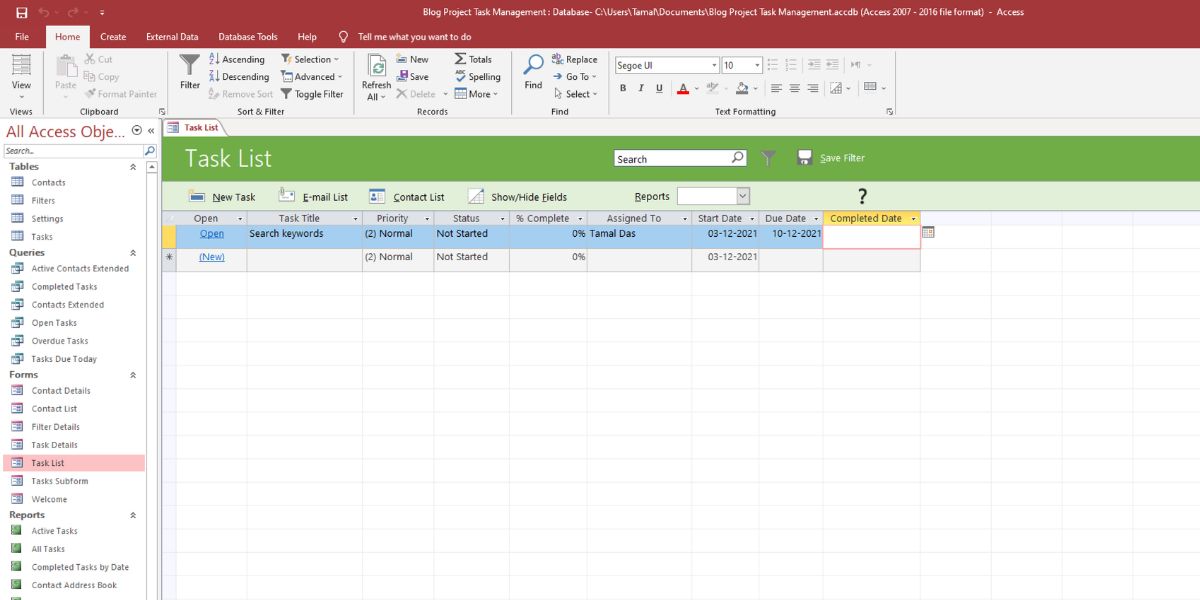 Список задач в шаблоне Access для ввода данных