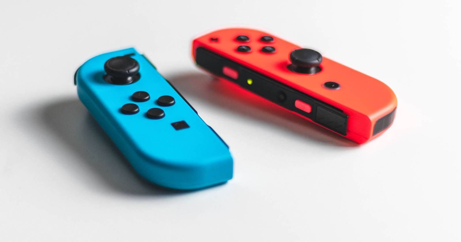 Подключить Joy‑Con Switch к iPhone и iPad