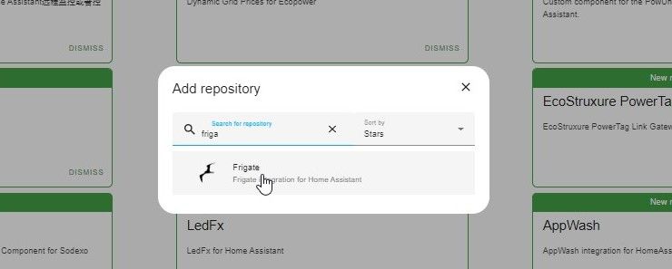 поиск дополнения frigate в HACS на сервере Home Assistant