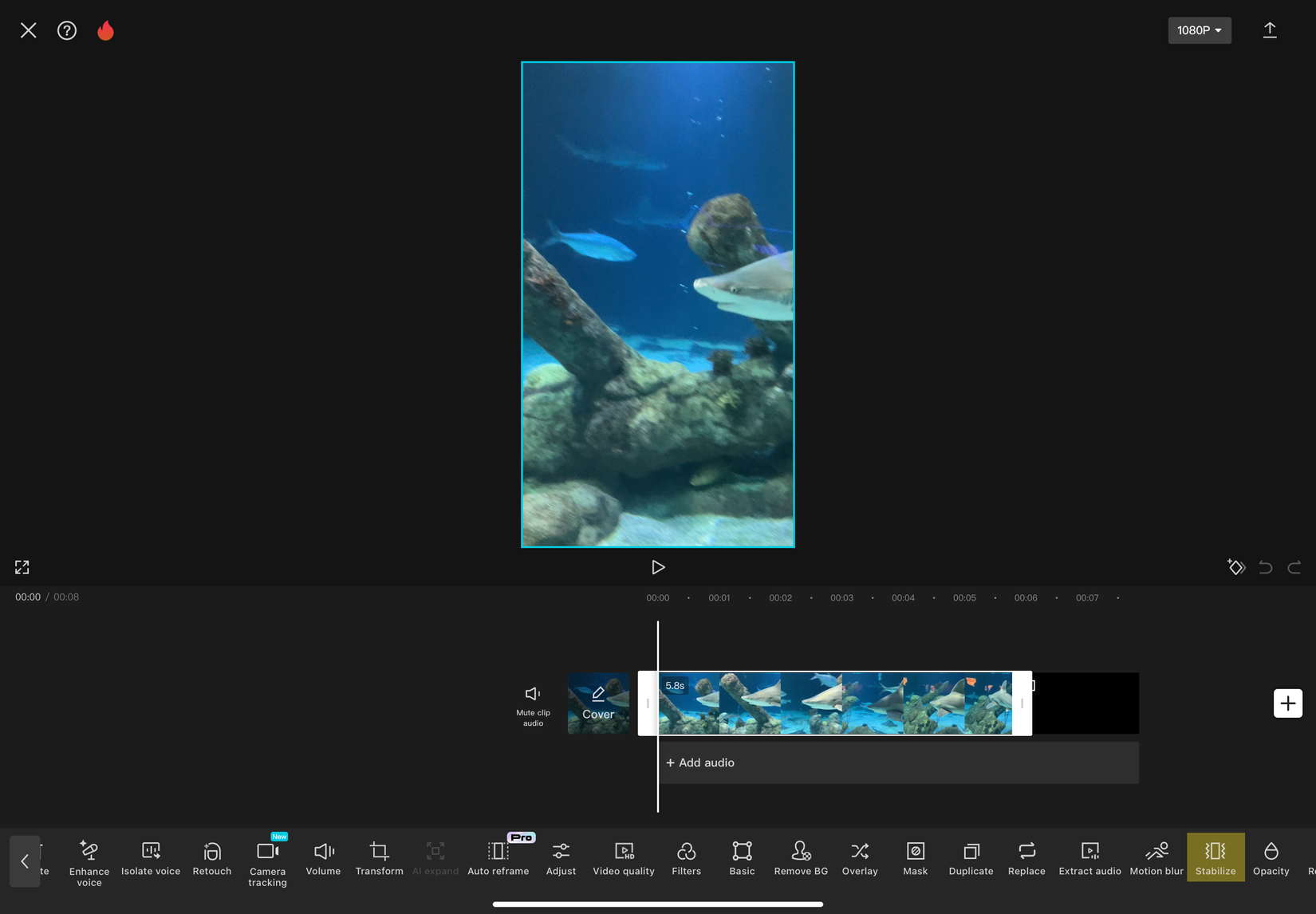 Выбор опции стабилизации в редакторе CapCut для исправления дрожащего видео