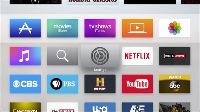 Экран главного меню Apple TV с приложением «Настройки»