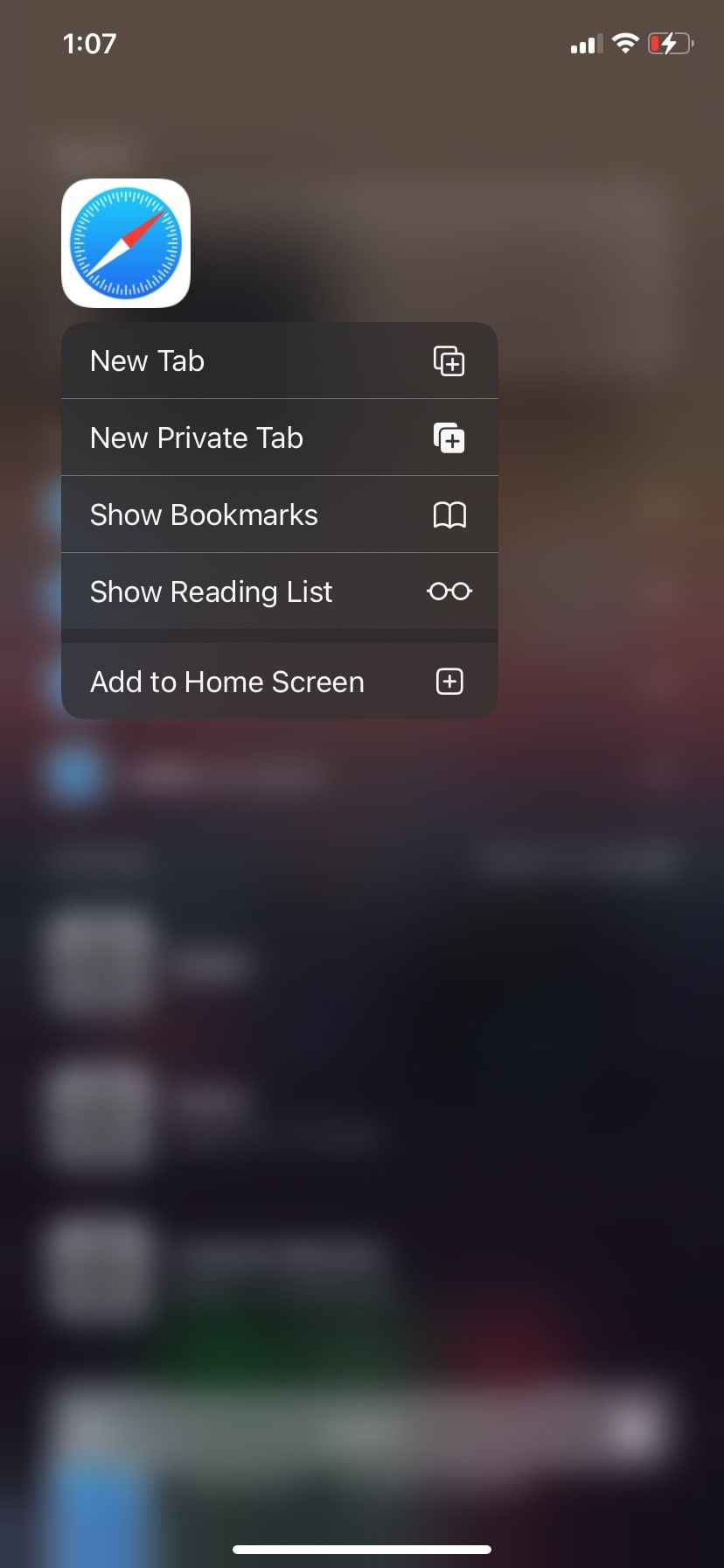 Добавление Safari на домашний экран через меню