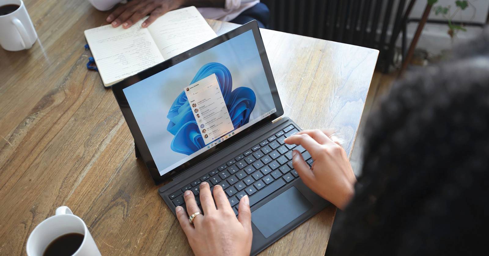 Windows 11 на ноутбуке — общий вид интерфейса