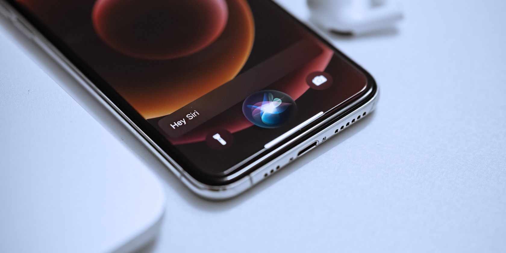 Экран настройки Siri на iPhone