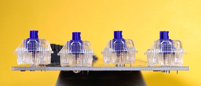 Проверка ножек переключателя перед установкой