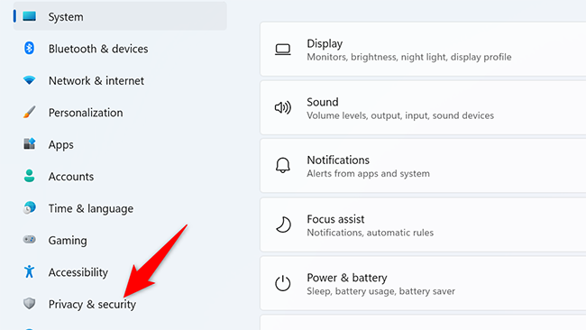Раздел «Конфиденциальность и безопасность» в Параметрах Windows 11