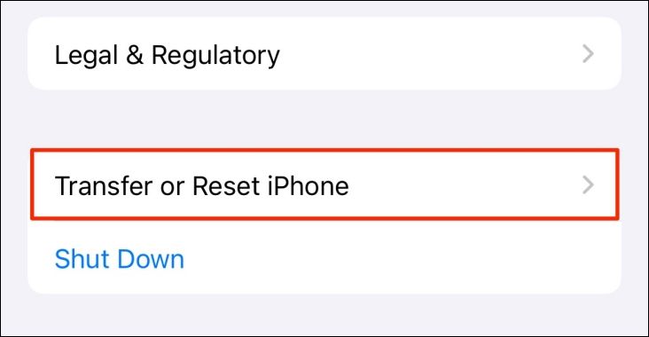 Нажать Перенос или сброс iPhone