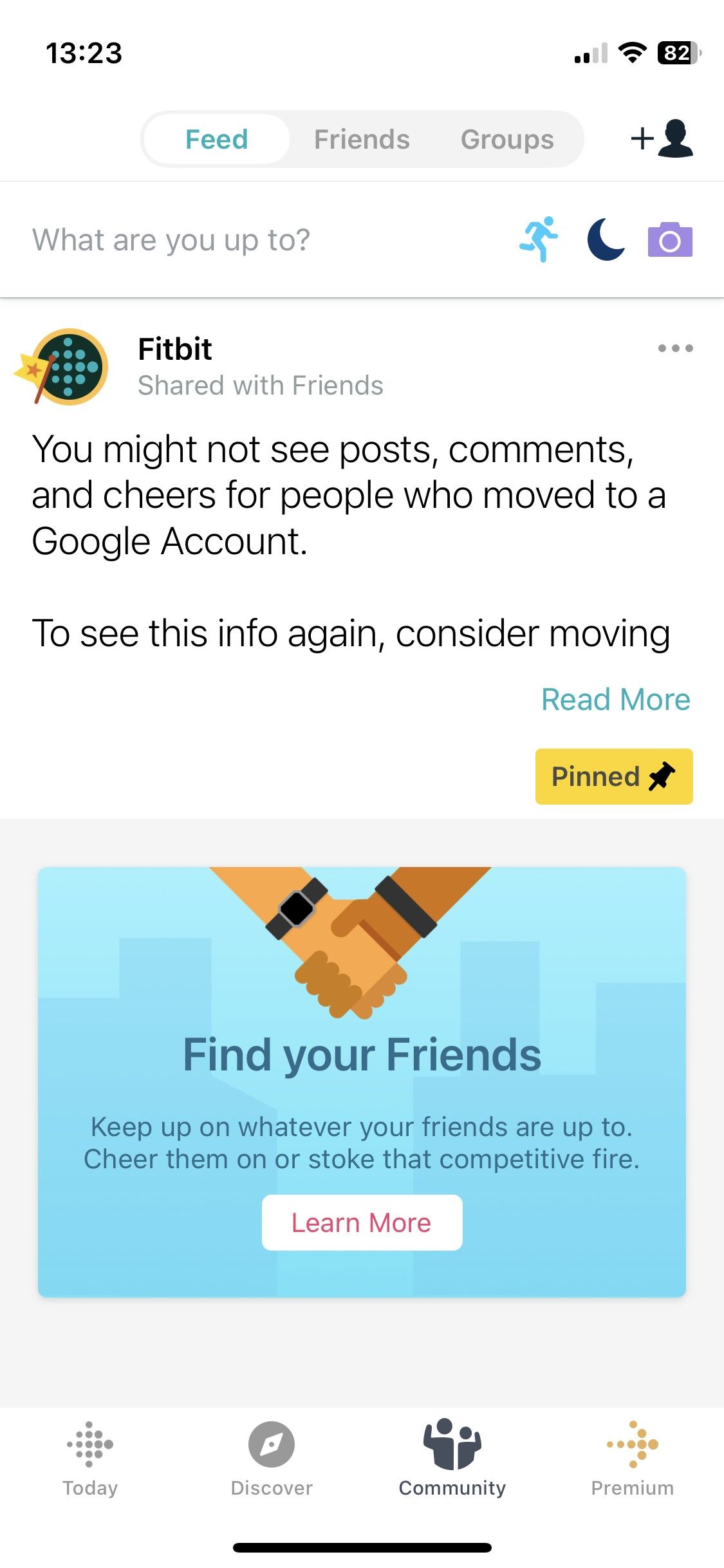 Скриншот: вкладка Community в приложении Fitbit