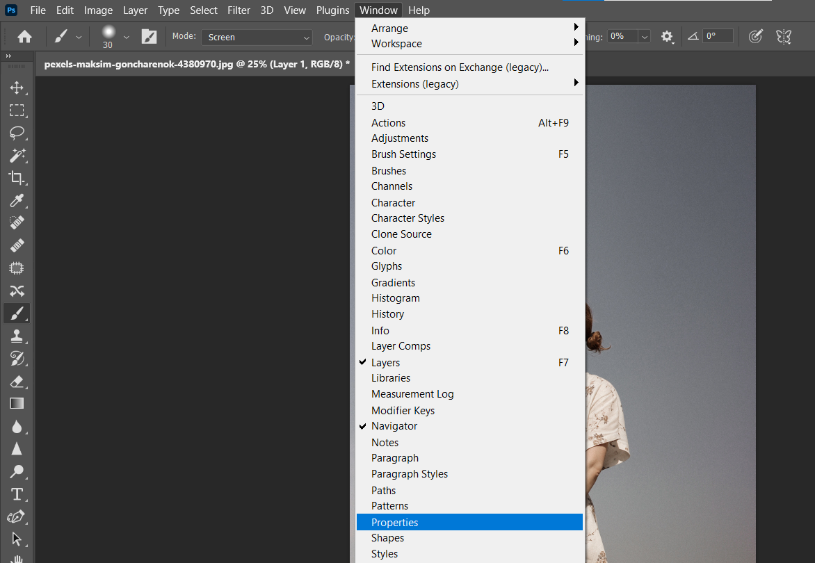 Открыть панель Properties в меню Window