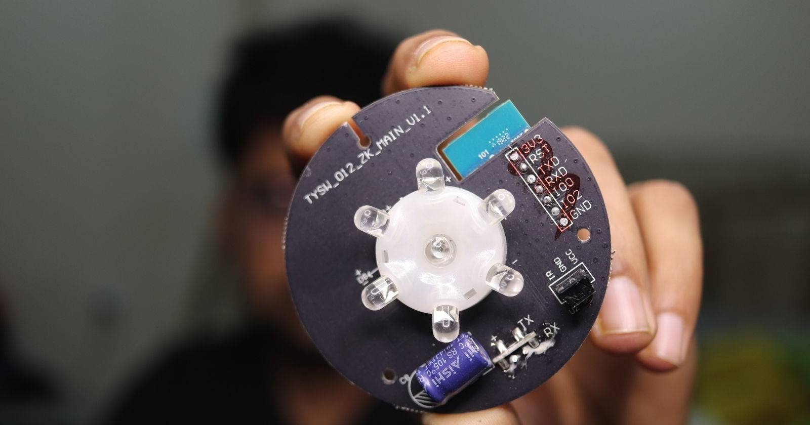 Самодельный ИК-пульт в руке автора