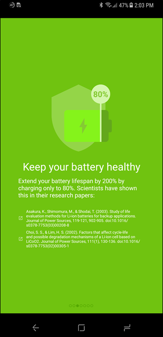 Экран приветствия и объяснения функций AccuBattery