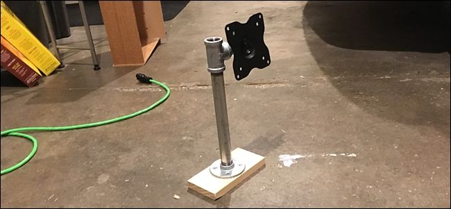 Подготовка места на столе для крепления кронштейна