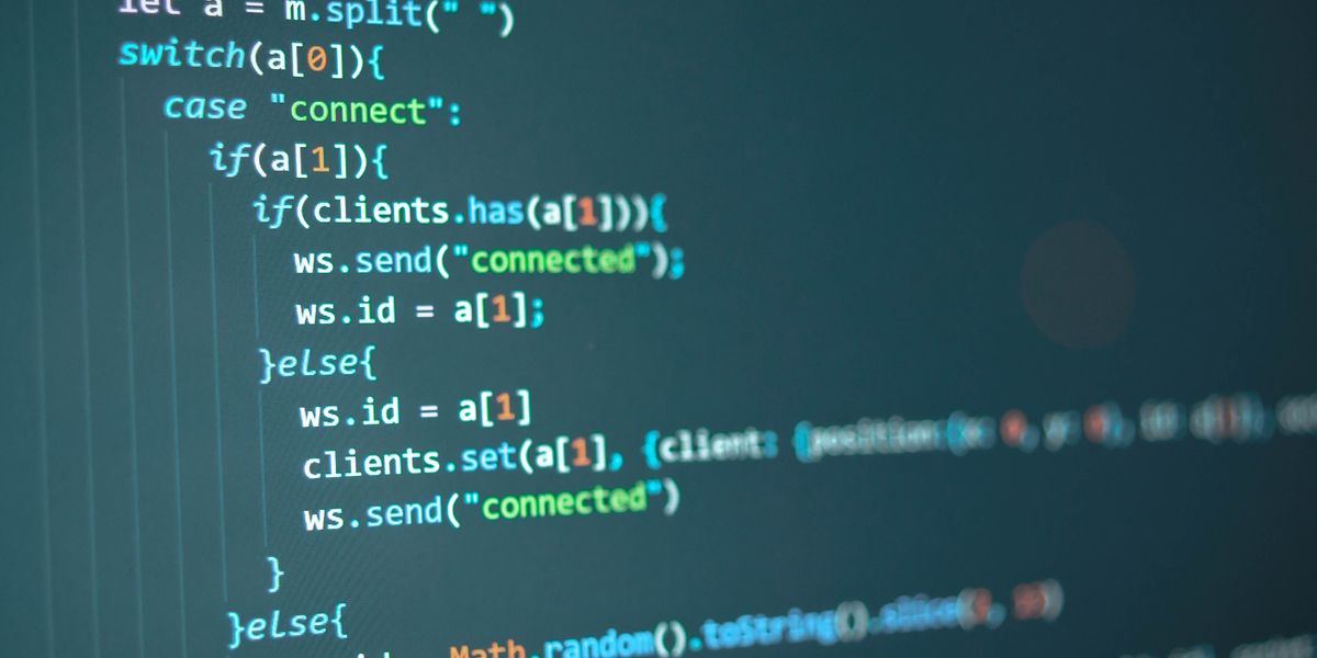 Крупный план программного кода в текстовом редакторе