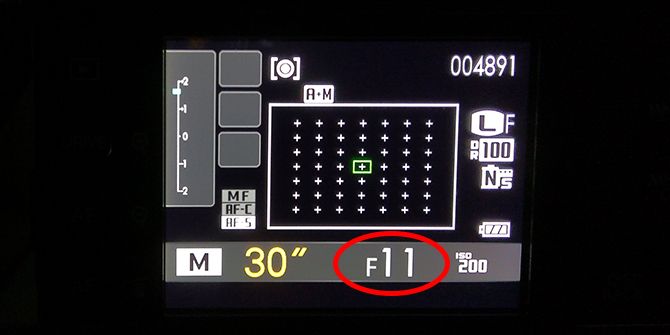 f8 f11 light streaks