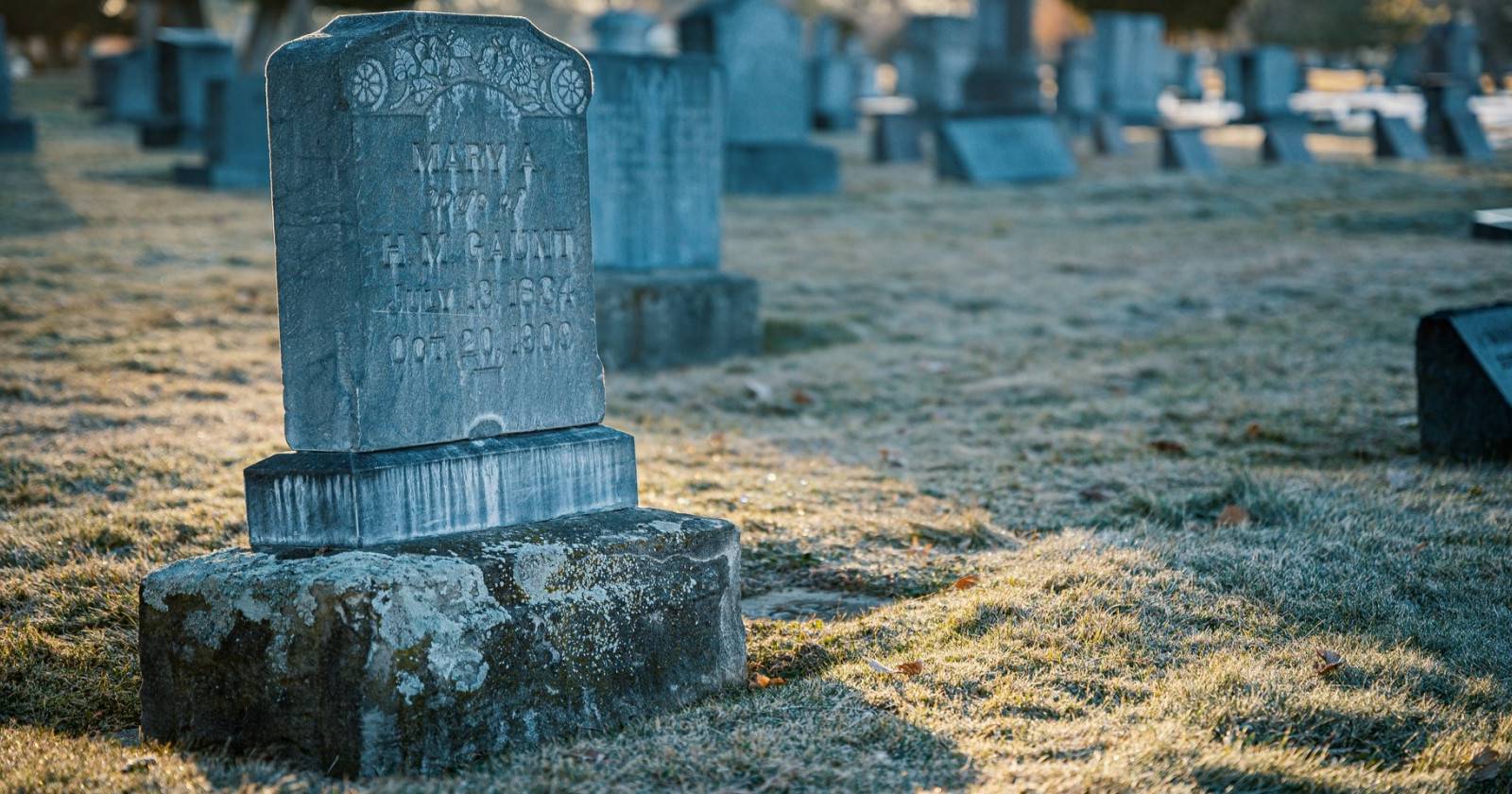 Как найти некролог — полное руководство