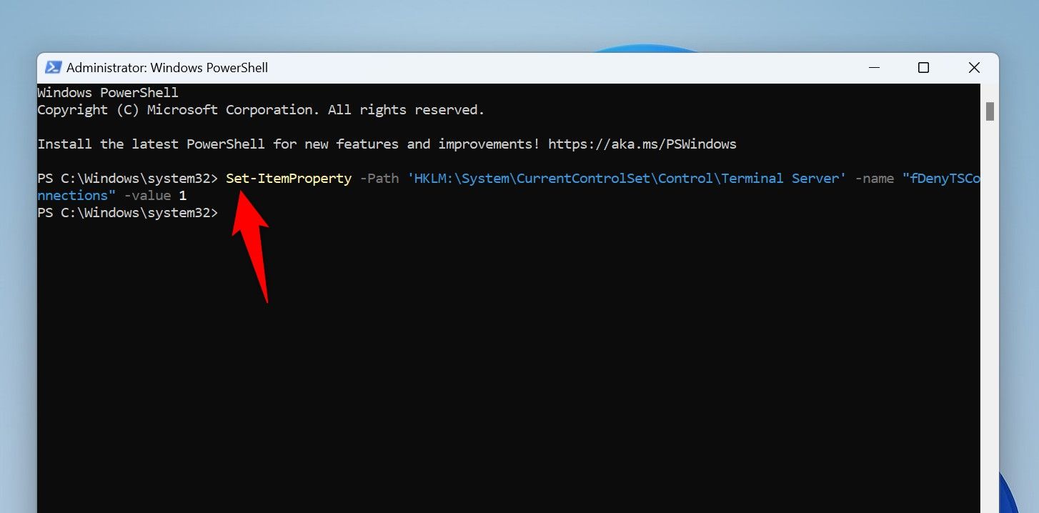 Команда для отключения Удалённого рабочего стола введена в PowerShell.