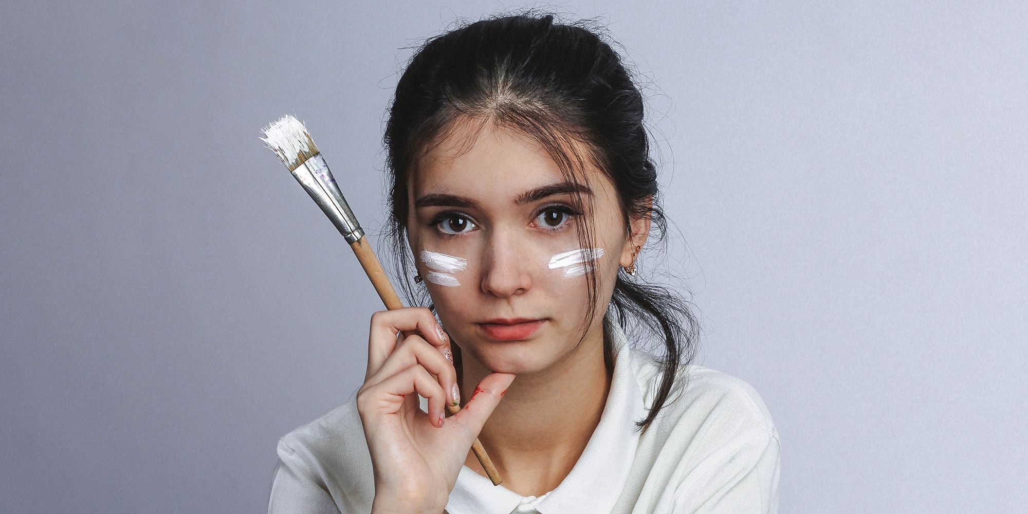 художник с кистью