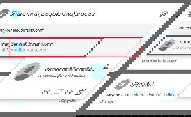 Поле для добавления сообщения при приглашении по e‑mail