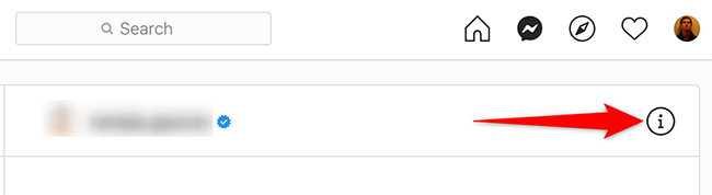 Иконка сведений о разговоре в веб‑версии Instagram.